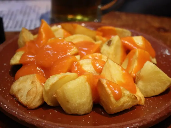 Patatas bravas