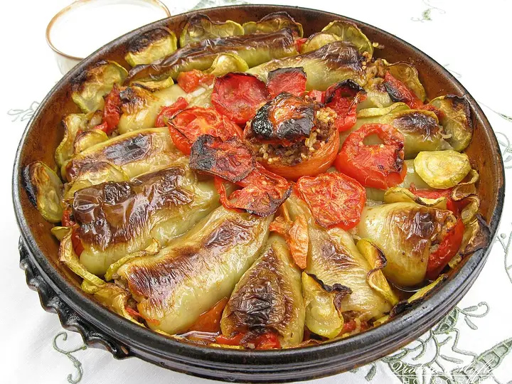 Gemista (tomates et poivrons farcis)