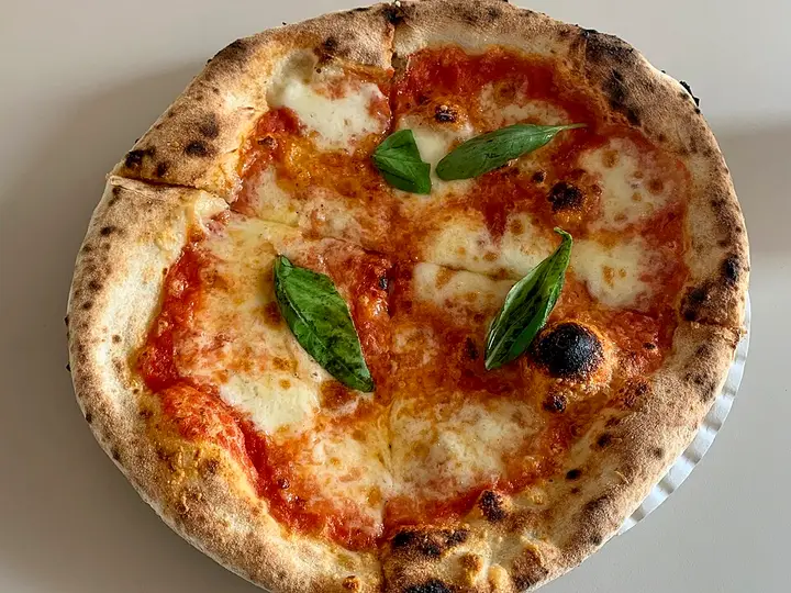 Pizza margherita