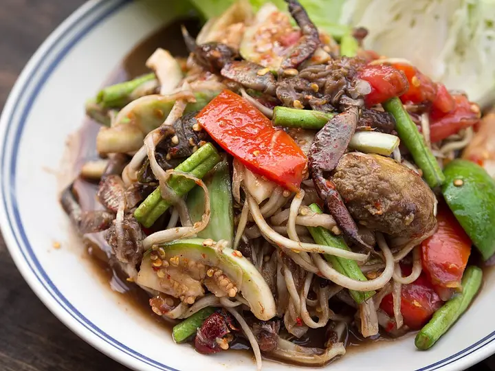 Som tam (salade de papaye verte)